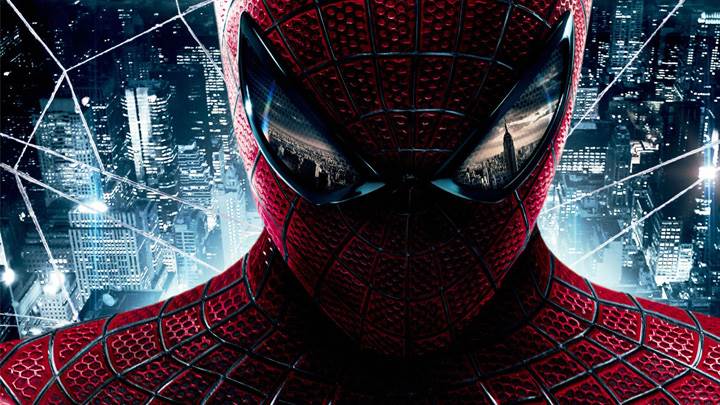 The Amazing Spider-Man – Red Dress Face Closeup